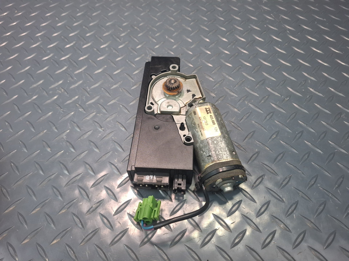 1994-1997 BMW E31 840Ci Sunroof Motor Drive Unit 1383419