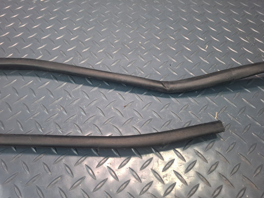1994-1997 BMW E31 840Ci Rear Trunk Weatherstrip Rubber Seal Gasket