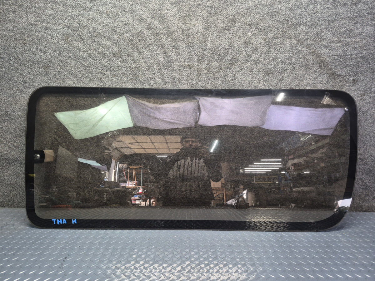 94-95 Toyota Hiace KZH106W Center Middle Right Movable Glass Window OEM