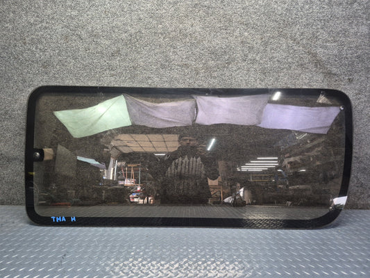 94-95 Toyota Hiace KZH106W Center Middle Right Movable Glass Window OEM