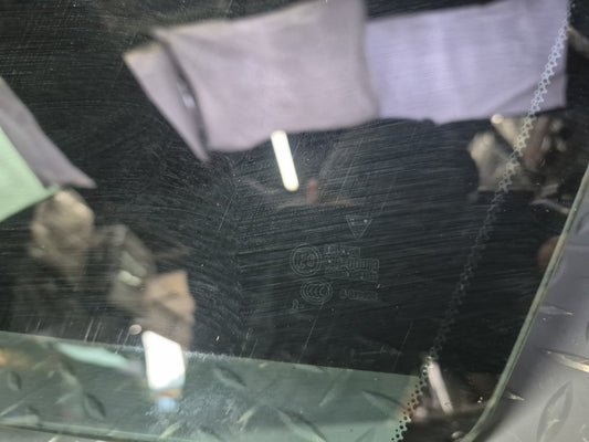 2010-2016 Porsche Panamera 970 Front Left Door Glass Window 97054251103