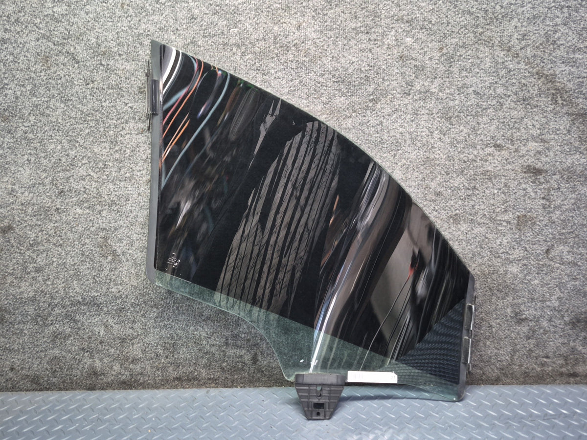 2010-2016 Porsche Panamera 970 Front Left Door Glass Window 97054251103