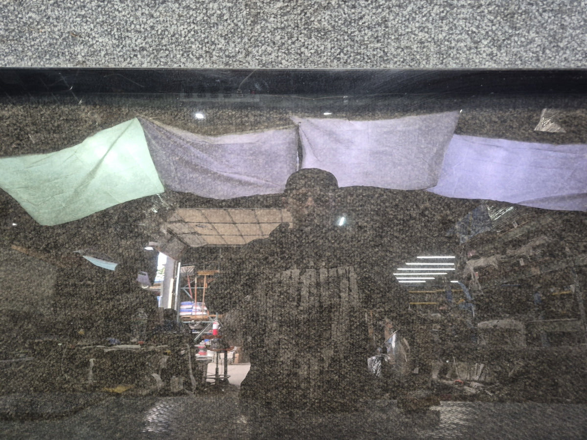 94-96 Toyota Hiace KZH106W Rear Right Quarter Movable Glass Window OEM