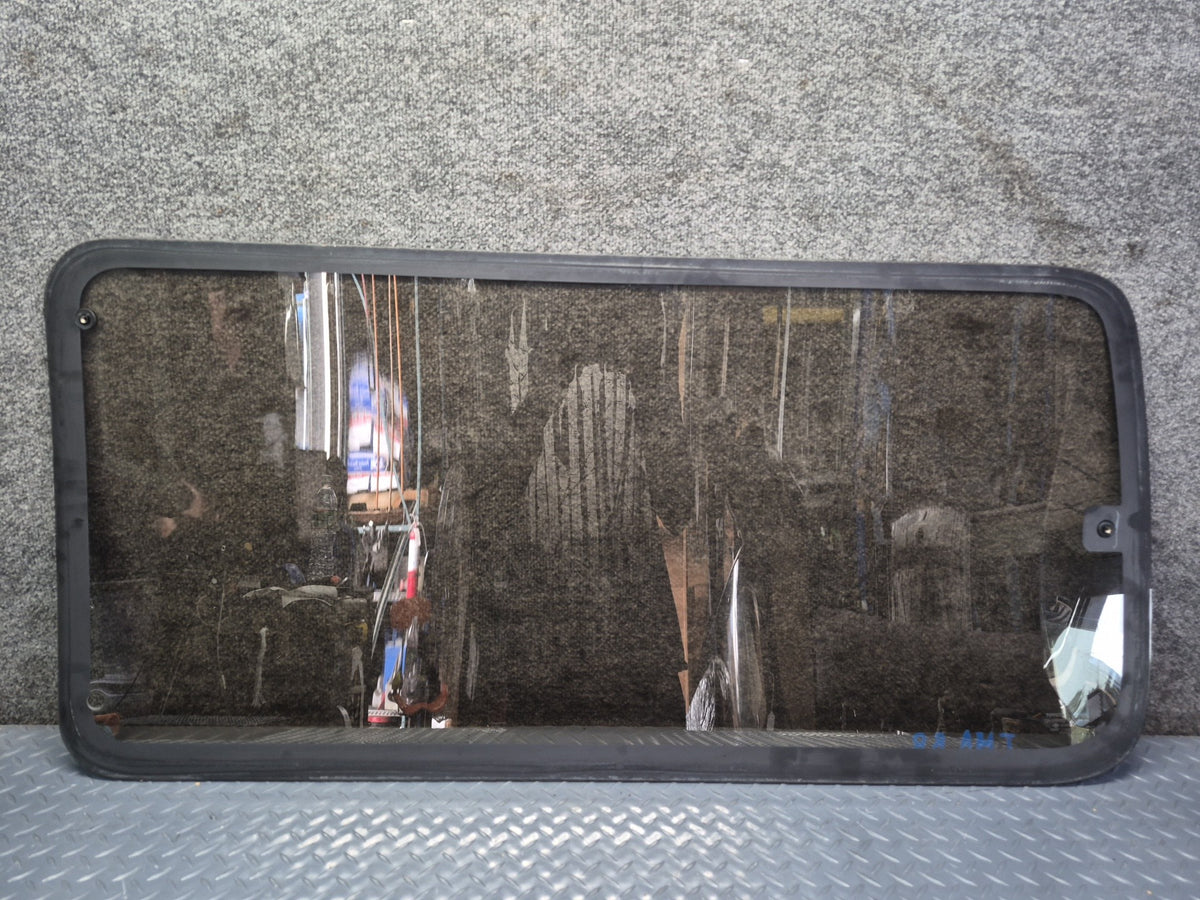 94-96 Toyota Hiace KZH106W Rear Right Quarter Movable Glass Window OEM