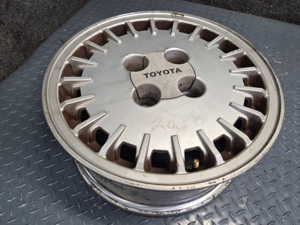 84-88 Toyota Cressida MX73 Set of 4 Factory R15 15" Wheel Rim 15x6J ET20 OEM