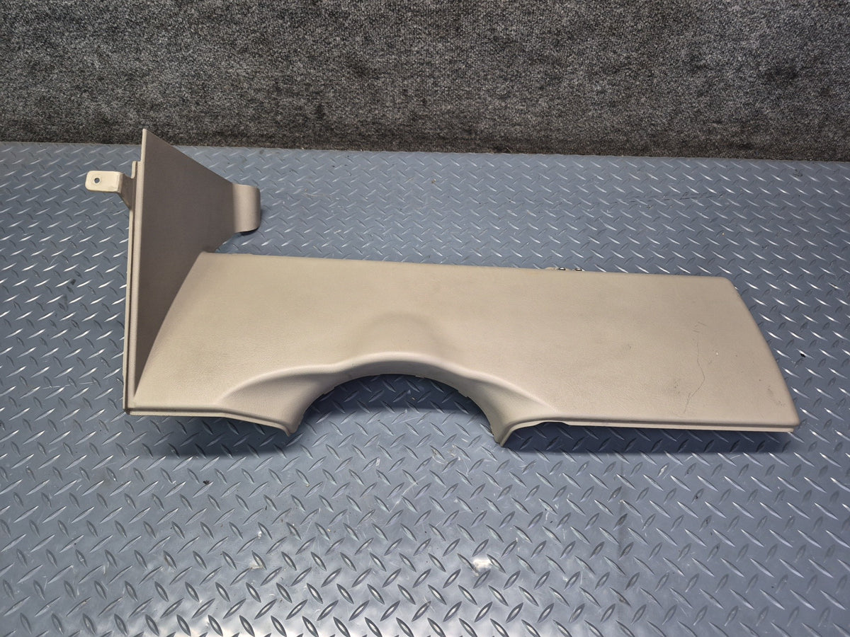 2003-2007 Hummer H2 Dash Front Left Lower Knee Trim Cover Panel Damaged