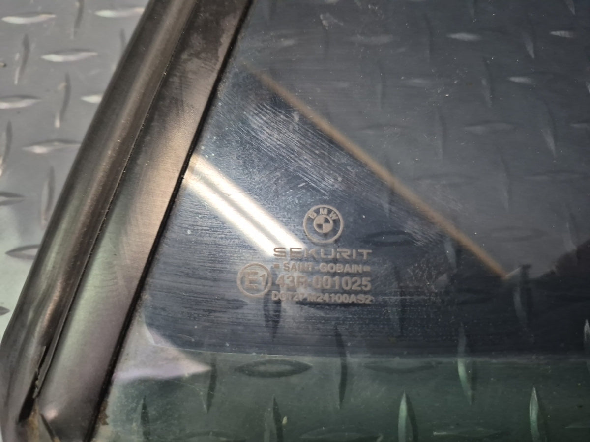 1994-1997 BMW E31 840Ci Rear Left Quarter Glass Window