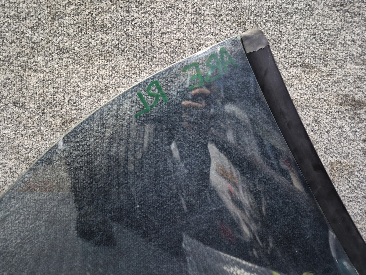 1994-1997 BMW E31 840Ci Rear Left Quarter Glass Window