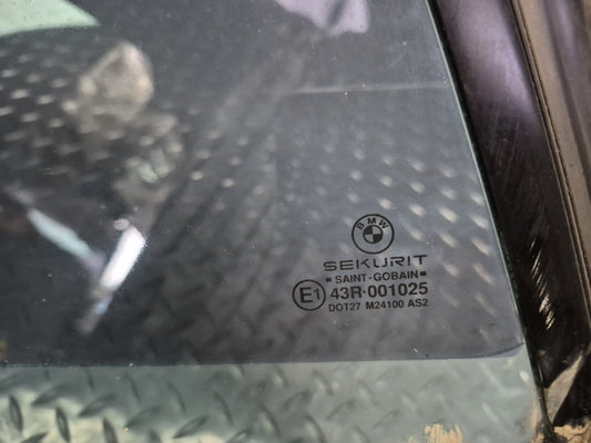 1994-1997 BMW E31 840Ci Rear Right Quarter Glass Window