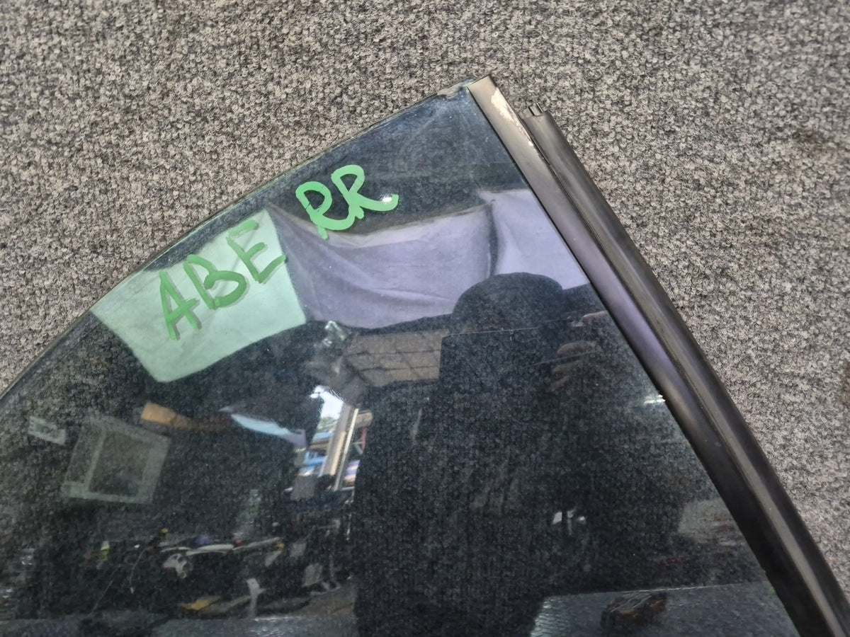 1994-1997 BMW E31 840Ci Rear Right Quarter Glass Window
