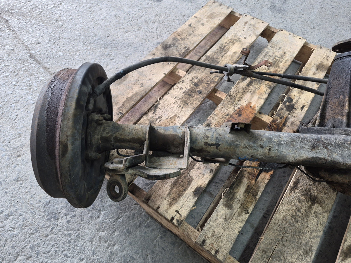94-95 Toyota Hiace KZH106W 1KZTE A/T Rear Axle w Differential 4.1 Ratio Assy OEM