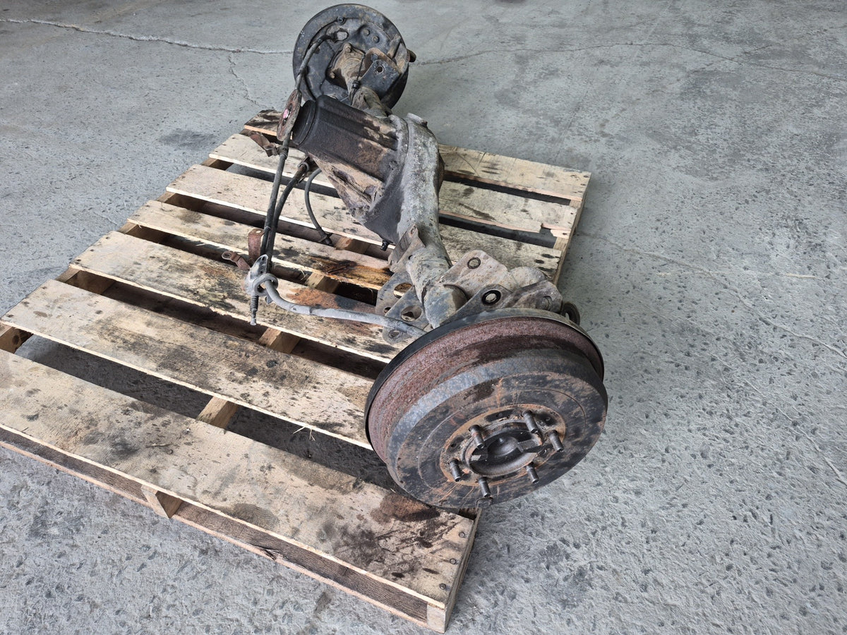 94-95 Toyota Hiace KZH106W 1KZTE A/T Rear Axle w Differential 4.1 Ratio Assy OEM