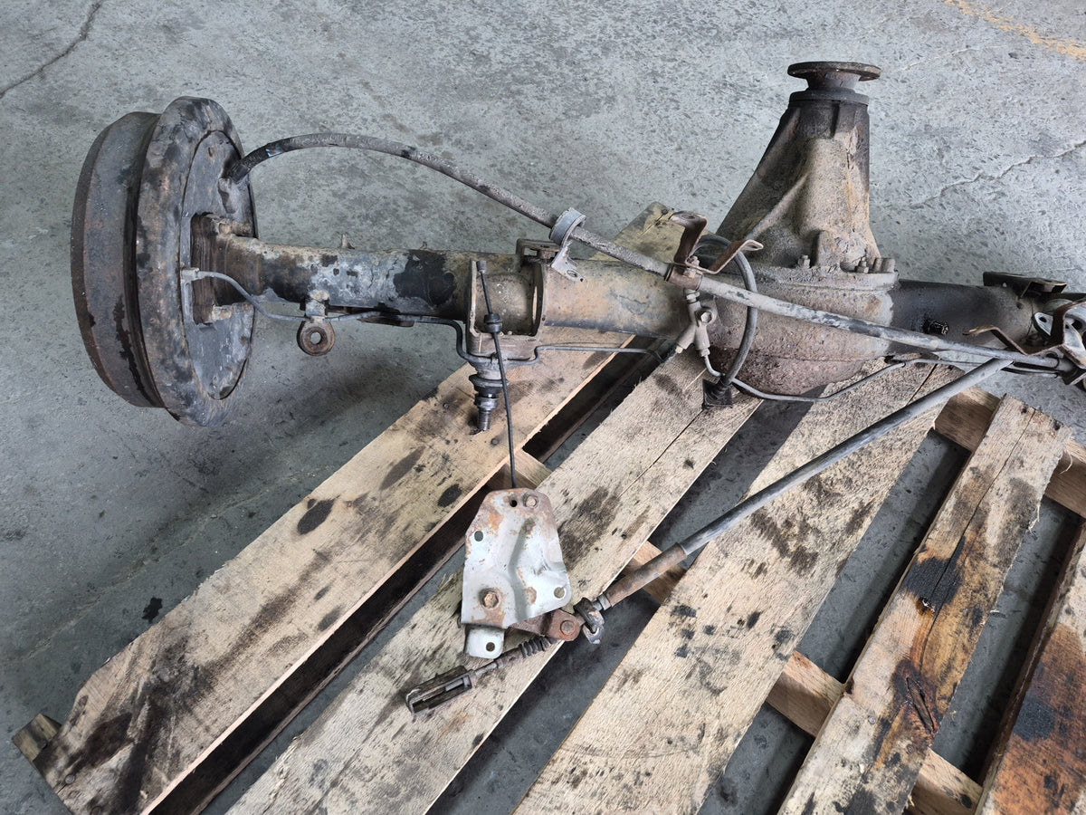 94-95 Toyota Hiace KZH106W 1KZTE A/T Rear Axle w Differential 4.1 Ratio Assy OEM