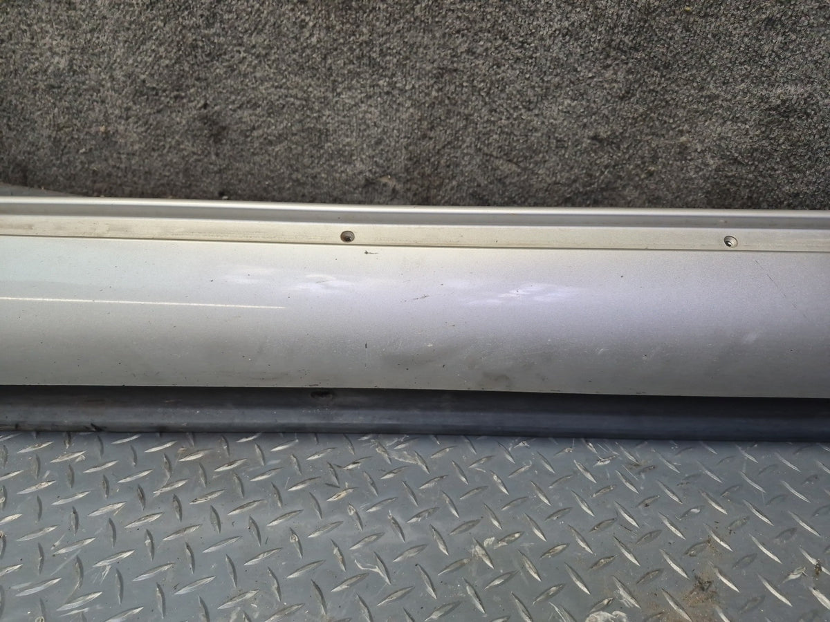 04-06 Lexus UCF30 LS430 Front & Rear Side Skirt Rocker Panel Molding Set Damaged