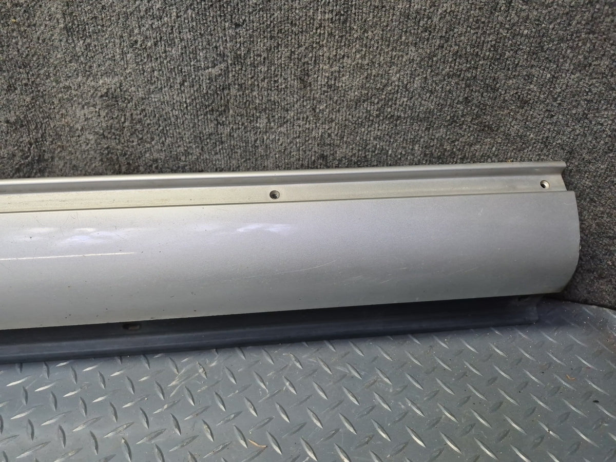 04-06 Lexus UCF30 LS430 Front & Rear Side Skirt Rocker Panel Molding Set Damaged