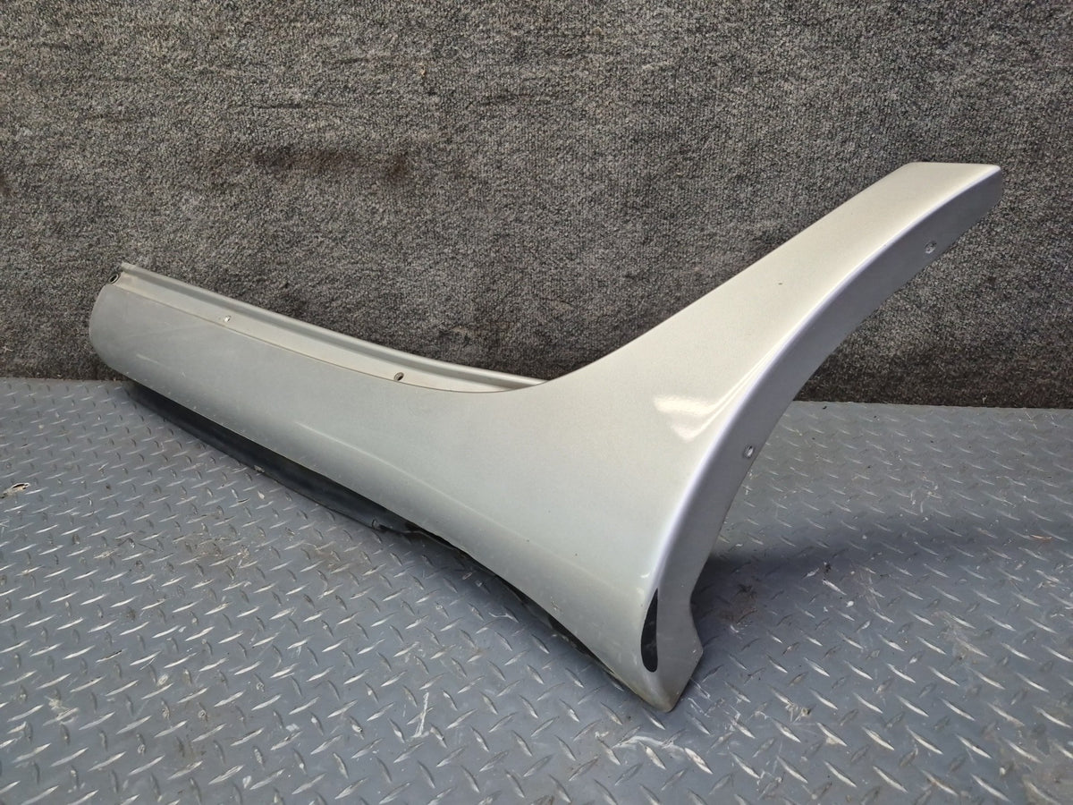 04-06 Lexus UCF30 LS430 Front & Rear Side Skirt Rocker Panel Molding Set Damaged