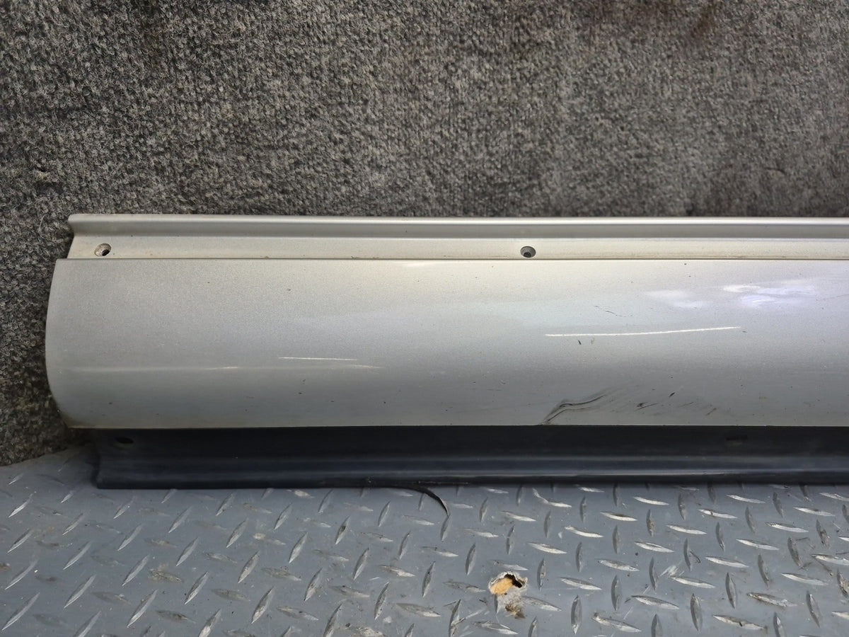 04-06 Lexus UCF30 LS430 Front & Rear Side Skirt Rocker Panel Molding Set Damaged