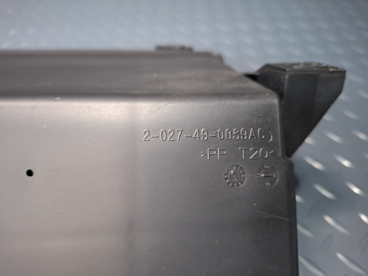 2006-2012 Mercedes W251 R-class Harman Kardon Subwoofer Speaker Box 2518200002