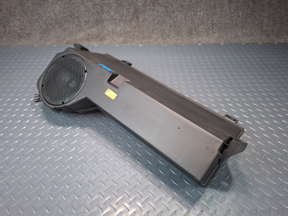 2006-2012 Mercedes W251 R-class Harman Kardon Subwoofer Speaker Box 2518200002