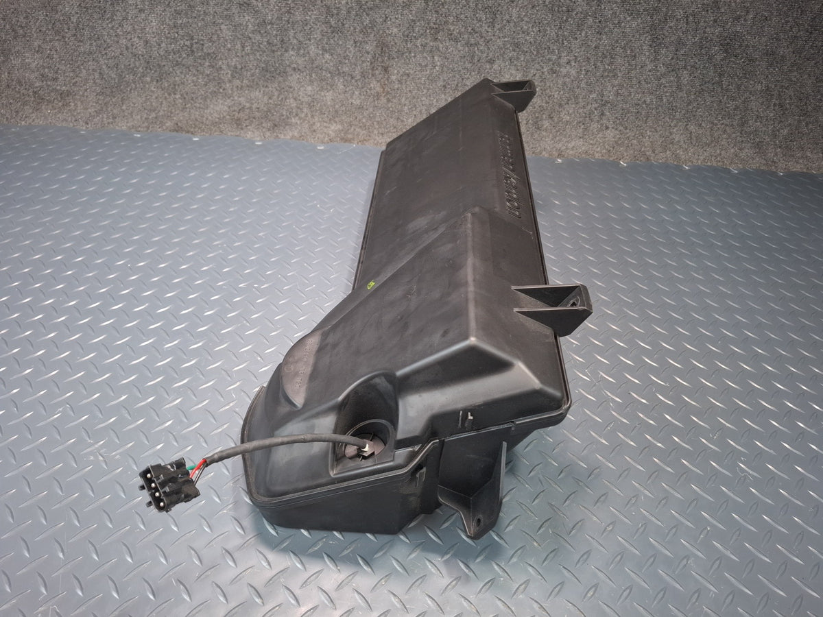 2006-2012 Mercedes W251 R-class Harman Kardon Subwoofer Speaker Box 2518200002