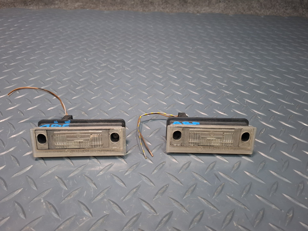 1994-1997 BMW E31 840Ci Rear Left & Right License Plate Light Lamp Set of 2
