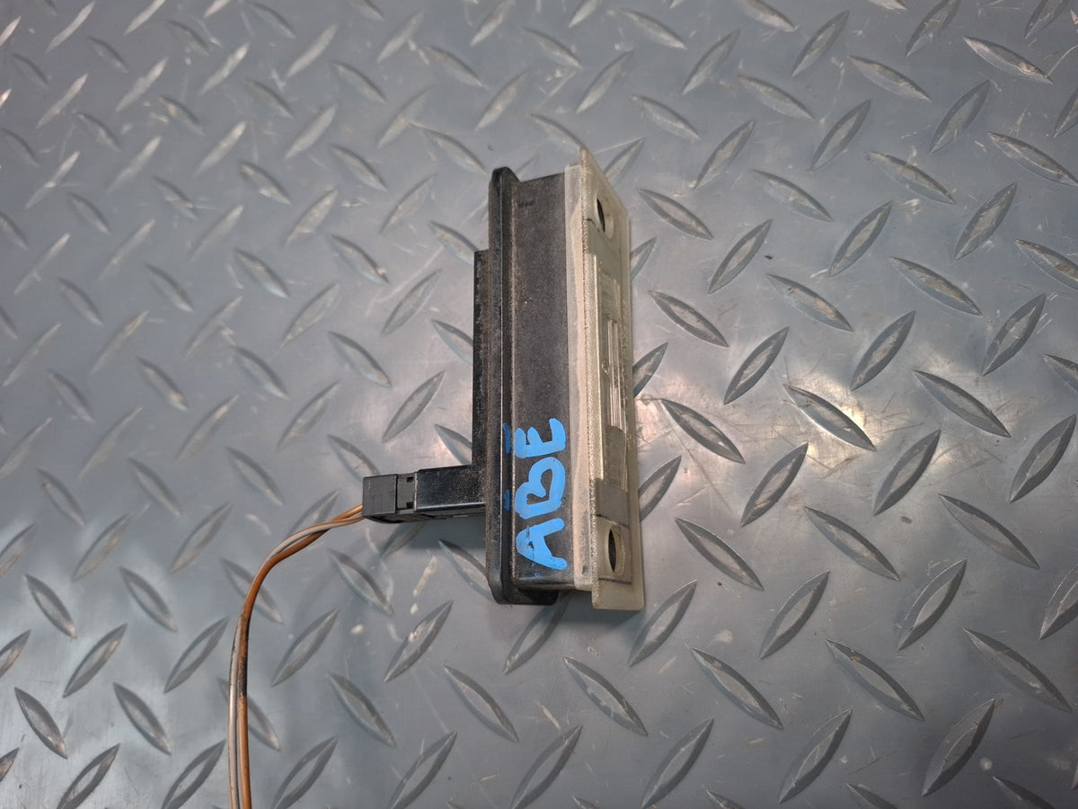 1994-1997 BMW E31 840Ci Rear Left & Right License Plate Light Lamp Set of 2