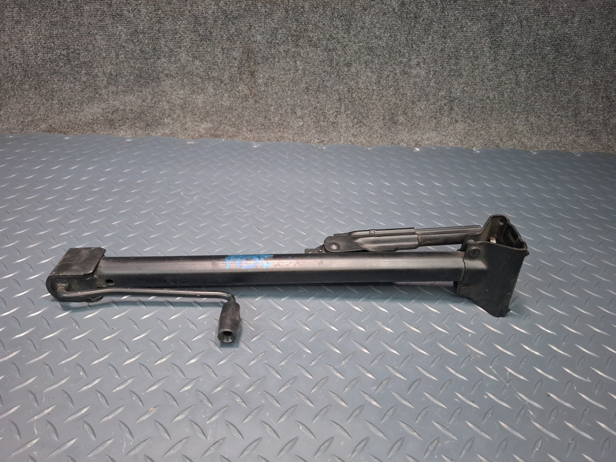 1994-1997 BMW E31 840Ci Emergency Spare Tire Lift Jack Tool 1179632