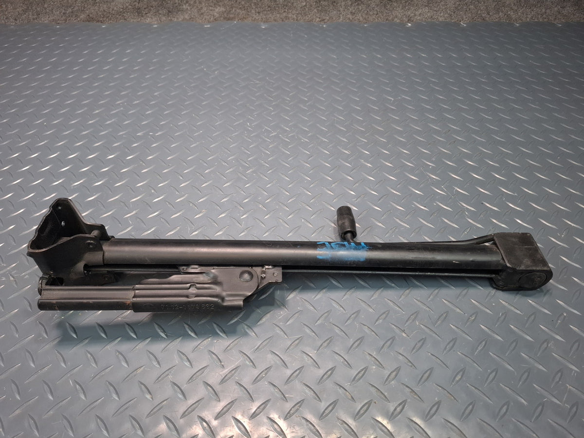 1994-1997 BMW E31 840Ci Emergency Spare Tire Lift Jack Tool 1179632