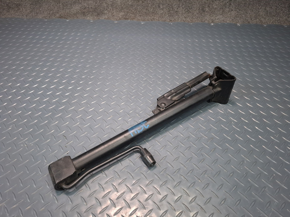 1994-1997 BMW E31 840Ci Emergency Spare Tire Lift Jack Tool 1179632