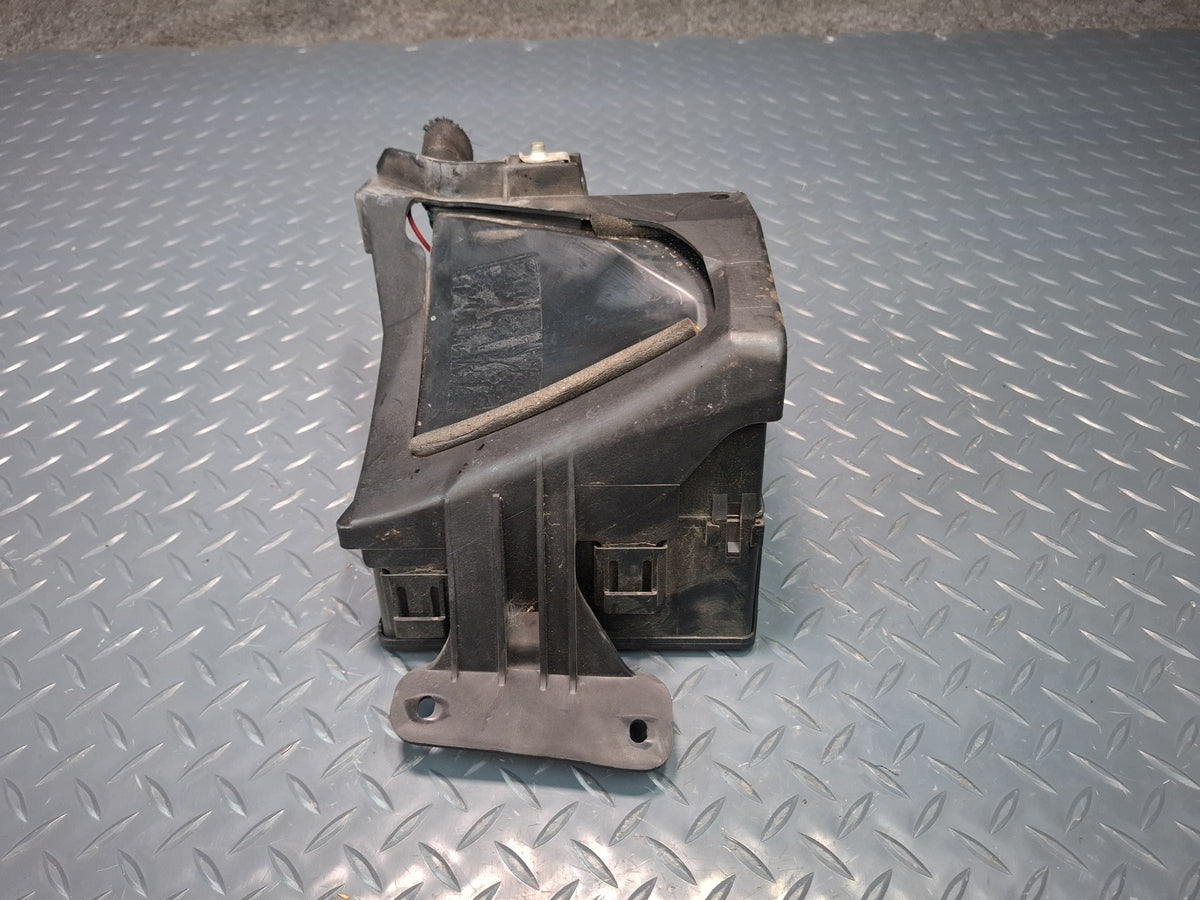 02-05 Ford Thunderbird Engine Bay Fuse Relay Box Module OEM