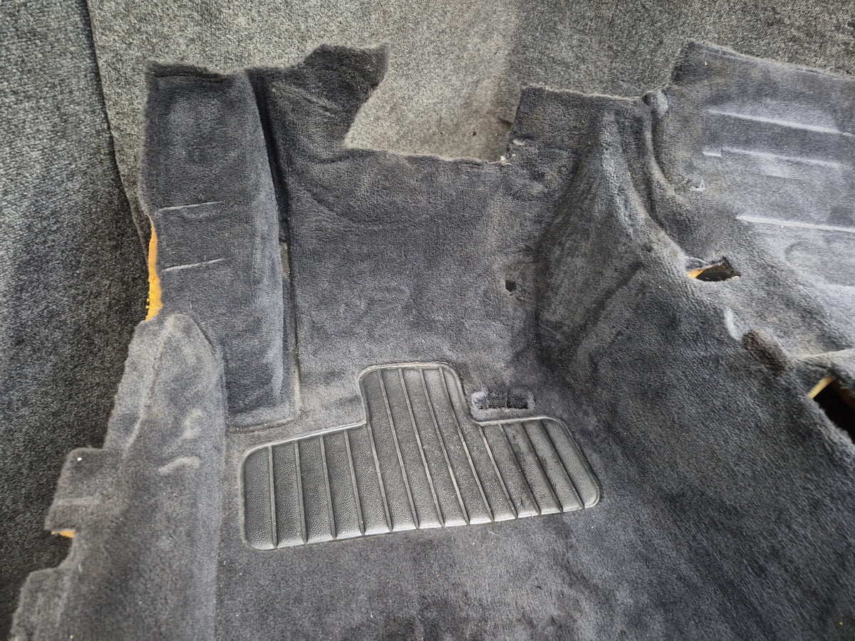 1994-1997 BMW E31 840Ci Interior Floor Carpet Cover Black