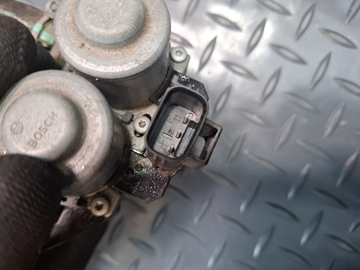 02-05 Ford Thunderbird Hvac Heater Control Valve OEM