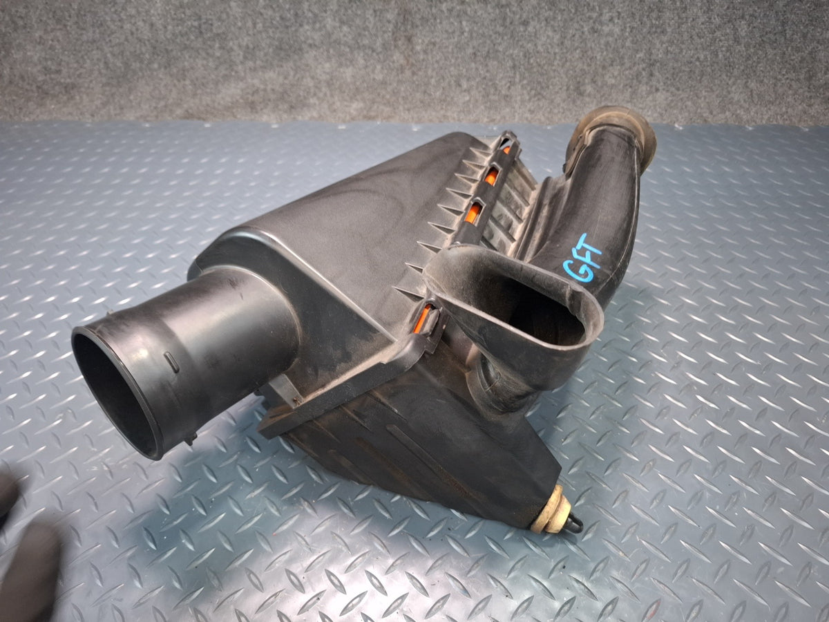 03-05 Ford Thunderbird Air Intake Cleaner Filter Box w MAF Sensor OEM