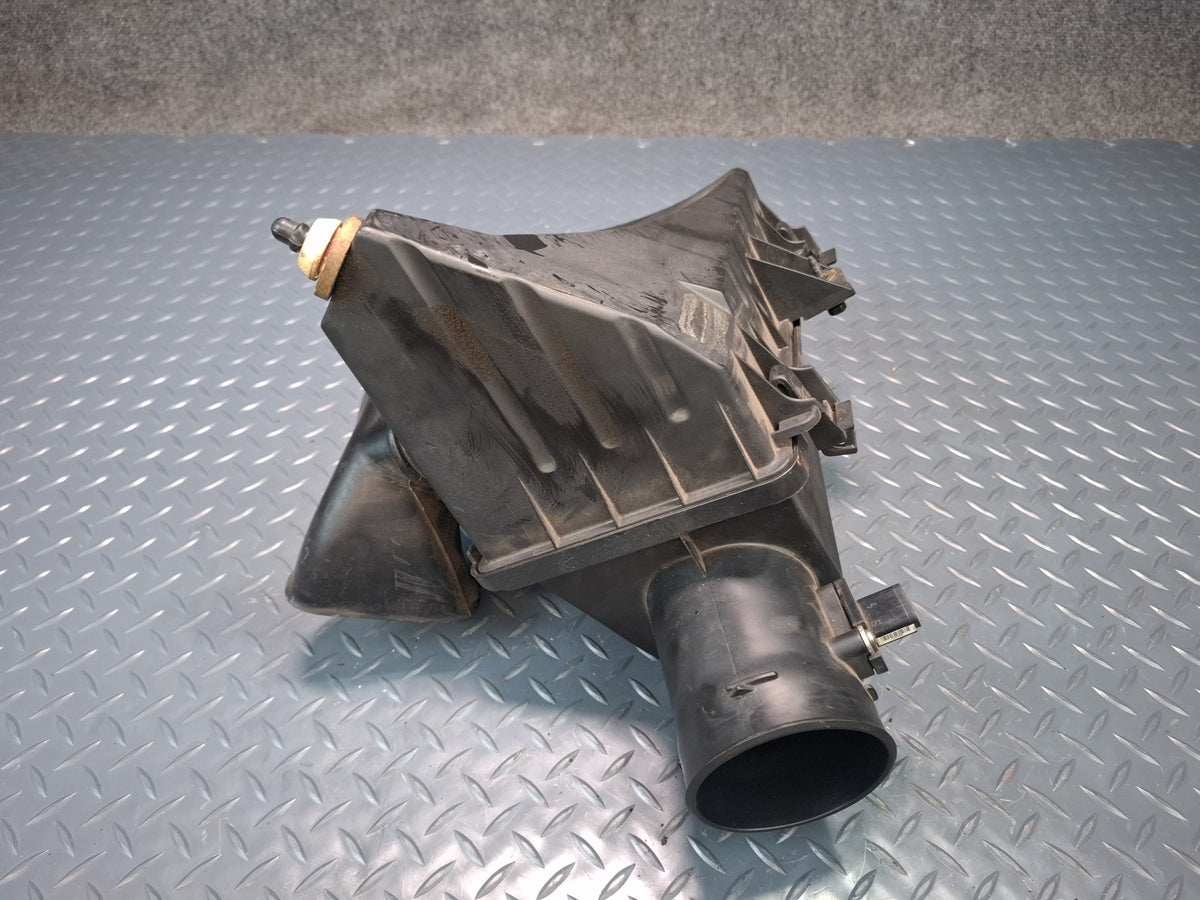 03-05 Ford Thunderbird Air Intake Cleaner Filter Box w MAF Sensor OEM