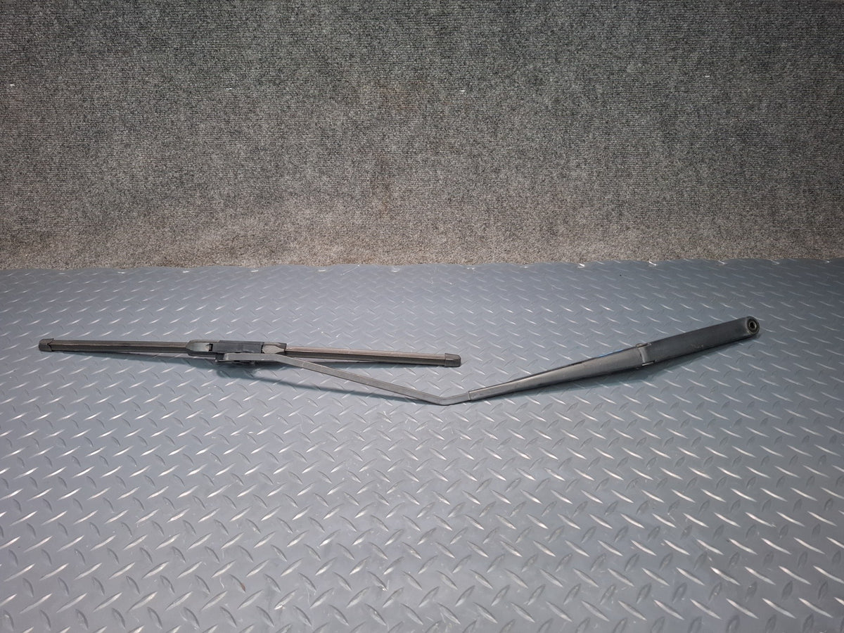 02-05 Ford Thunderbird Set of 2 Front Left & Right Wiper Arm OEM