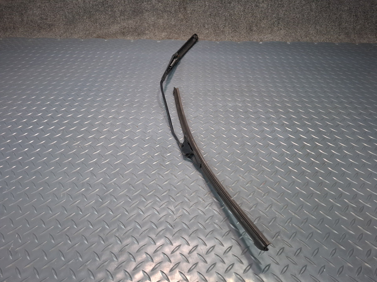 02-05 Ford Thunderbird Set of 2 Front Left & Right Wiper Arm OEM