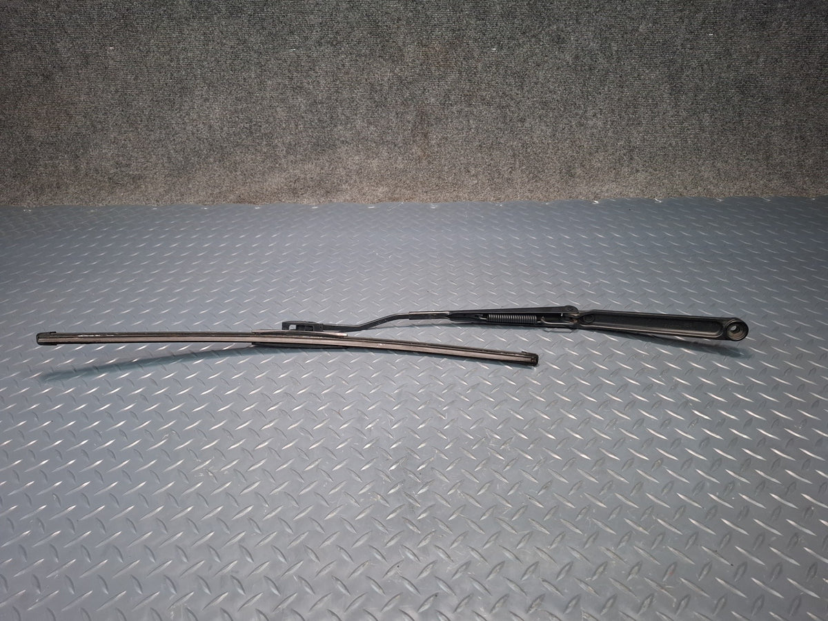 02-05 Ford Thunderbird Set of 2 Front Left & Right Wiper Arm OEM