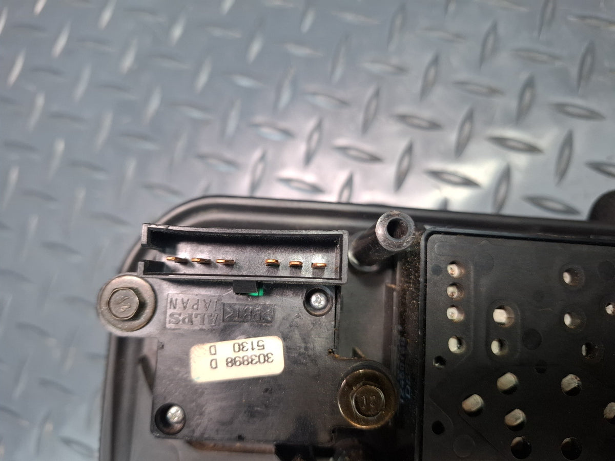 2003-2007 Hummer H2 Front Left Driver Side Seat Adjust Control Switch