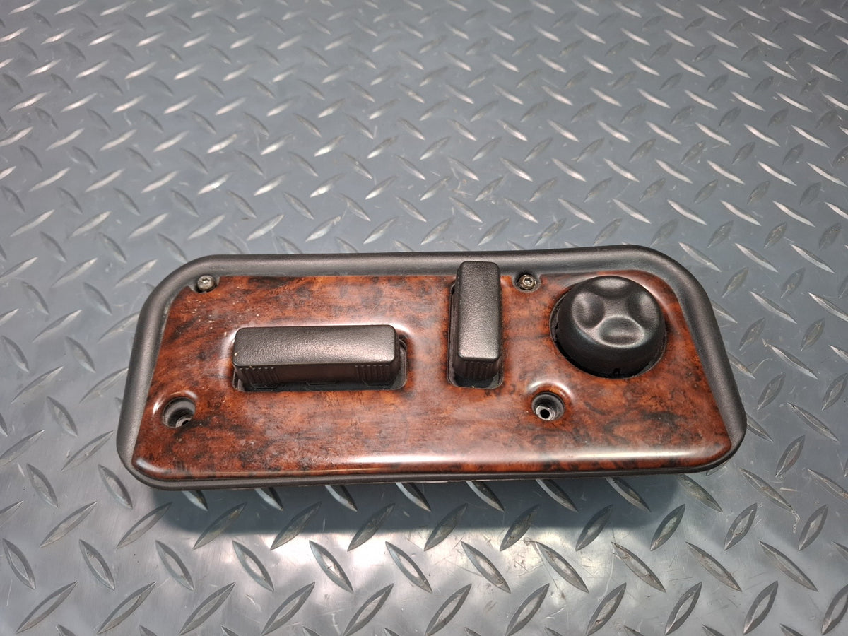 2003-2007 Hummer H2 Front Left Driver Side Seat Adjust Control Switch