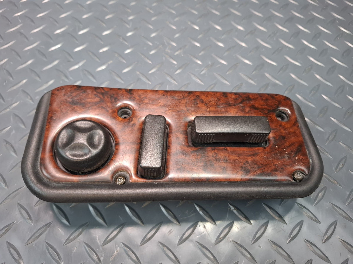2003-2007 Hummer H2 Front Left Driver Side Seat Adjust Control Switch