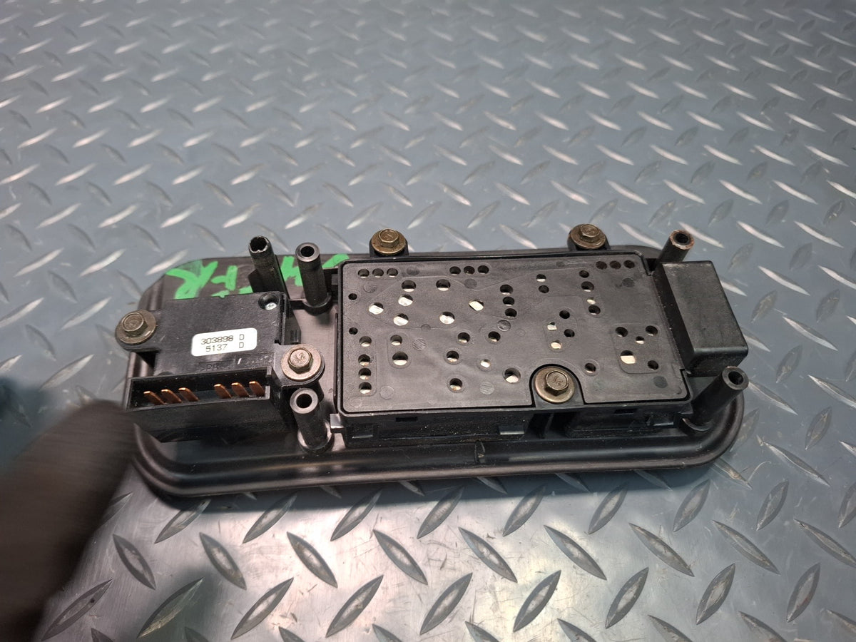 2003-2007 Hummer H2 Front Right Pass Side Seat Adjust Control Switch