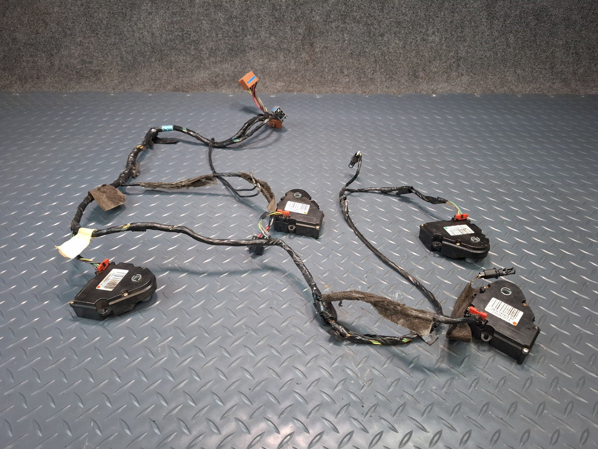 2003-2009 Hummer H2 Hvac A/C Air Heater Flap Door Actuator Motor Wiring Set
