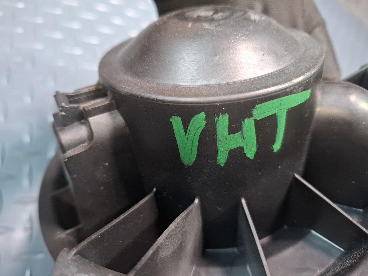 2003-2007 Hummer H2 A/C Heater Blower Motor Fan