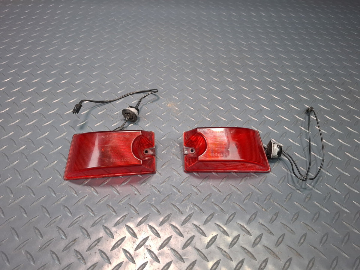 2003-2009 Hummer H2 Rear Left & Right Roof Clearance Marker Light Lamp Set of 2