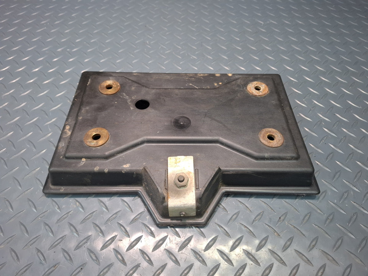 2003-2007 Hummer H2 Battery Tray Bracket Support 15119301