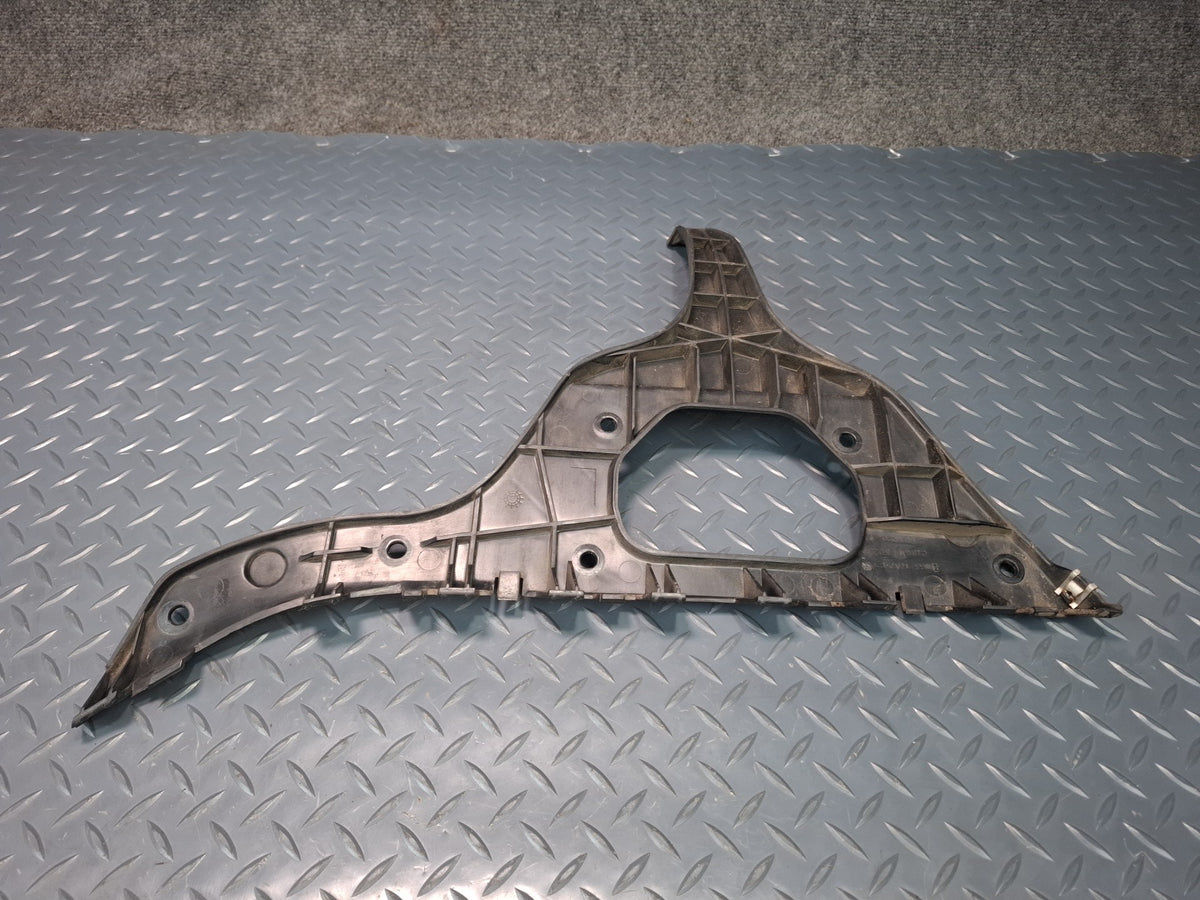 02-05 Ford Thunderbird Rear Left Bumper Mount Bracket Support 3W63-17A751-AA OEM