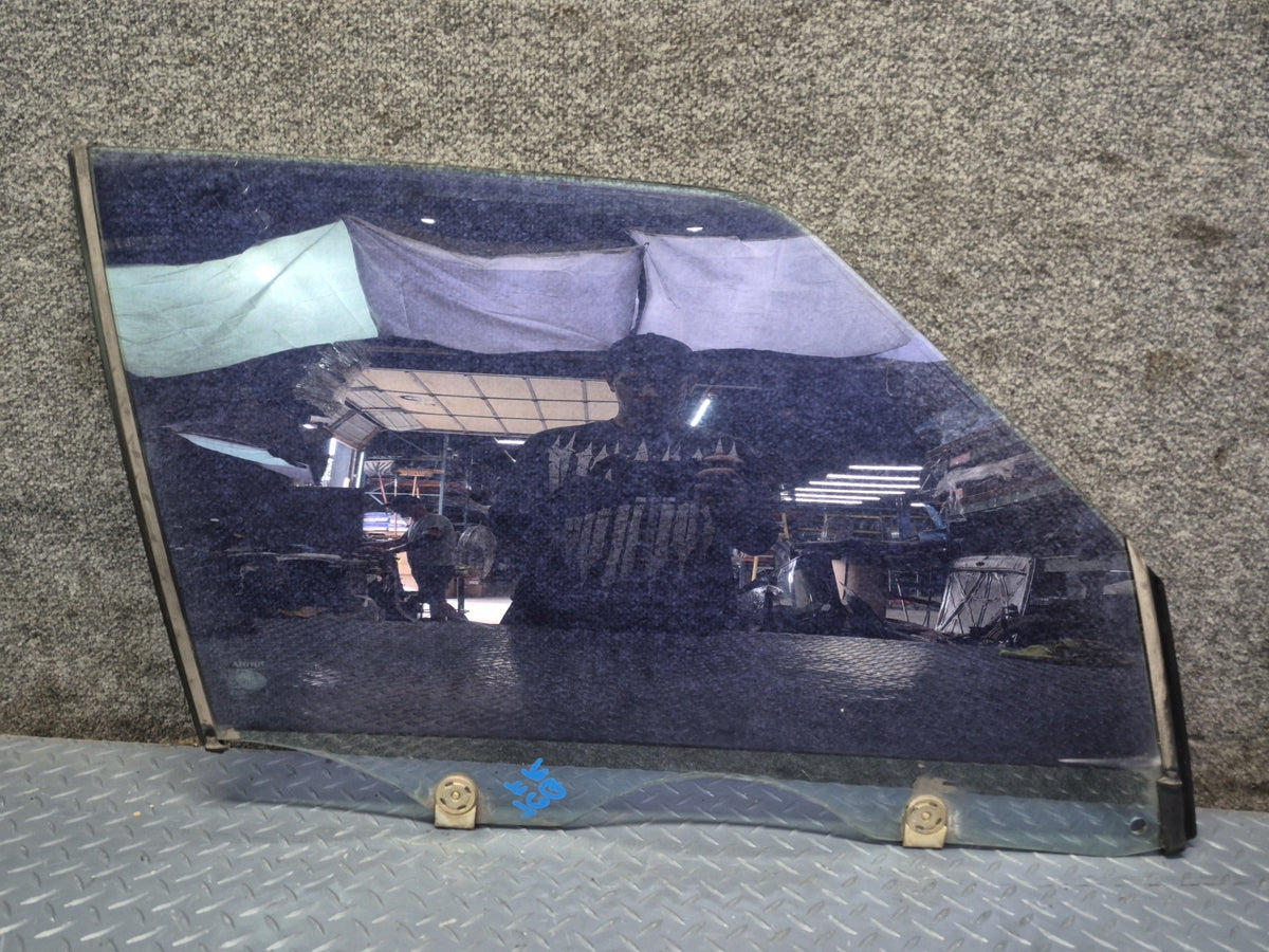 84-88 Toyota Cressida MX73 Sedan Front Right Pass Door Window Glass Tinted OEM