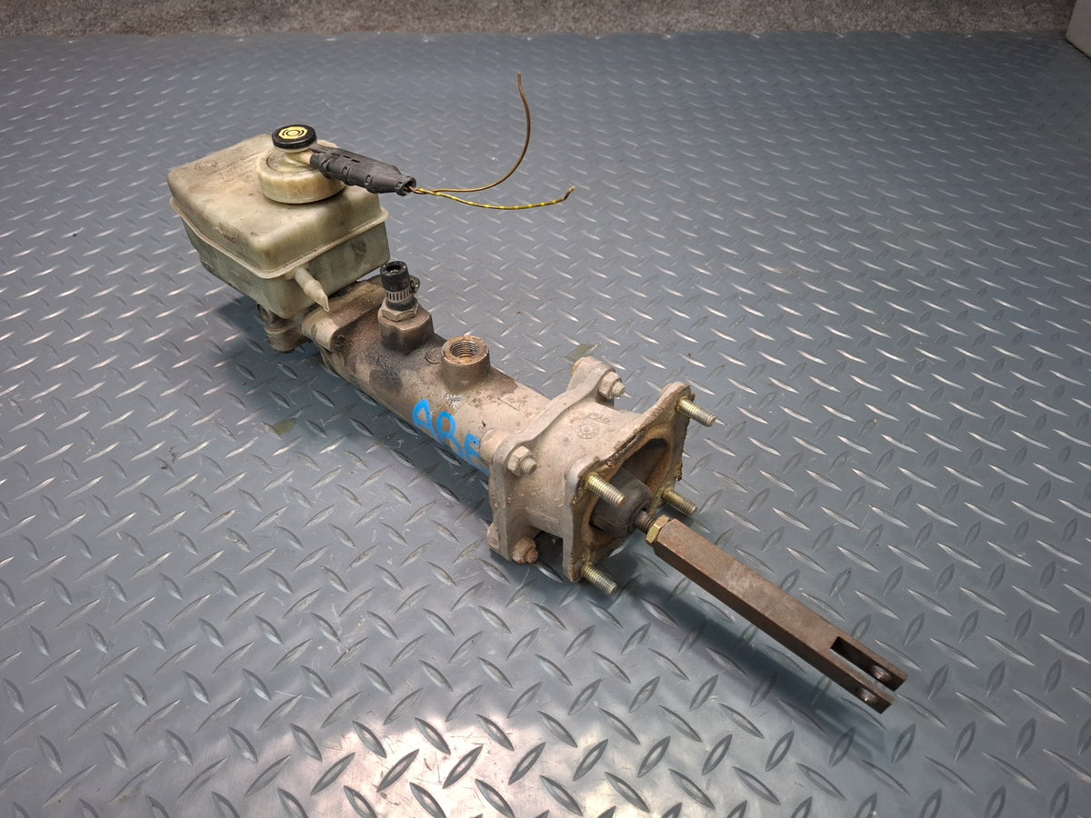 1994-1997 BMW E31 840Ci M62 Brake Master Cylinder w Fluid Reservoir Tank