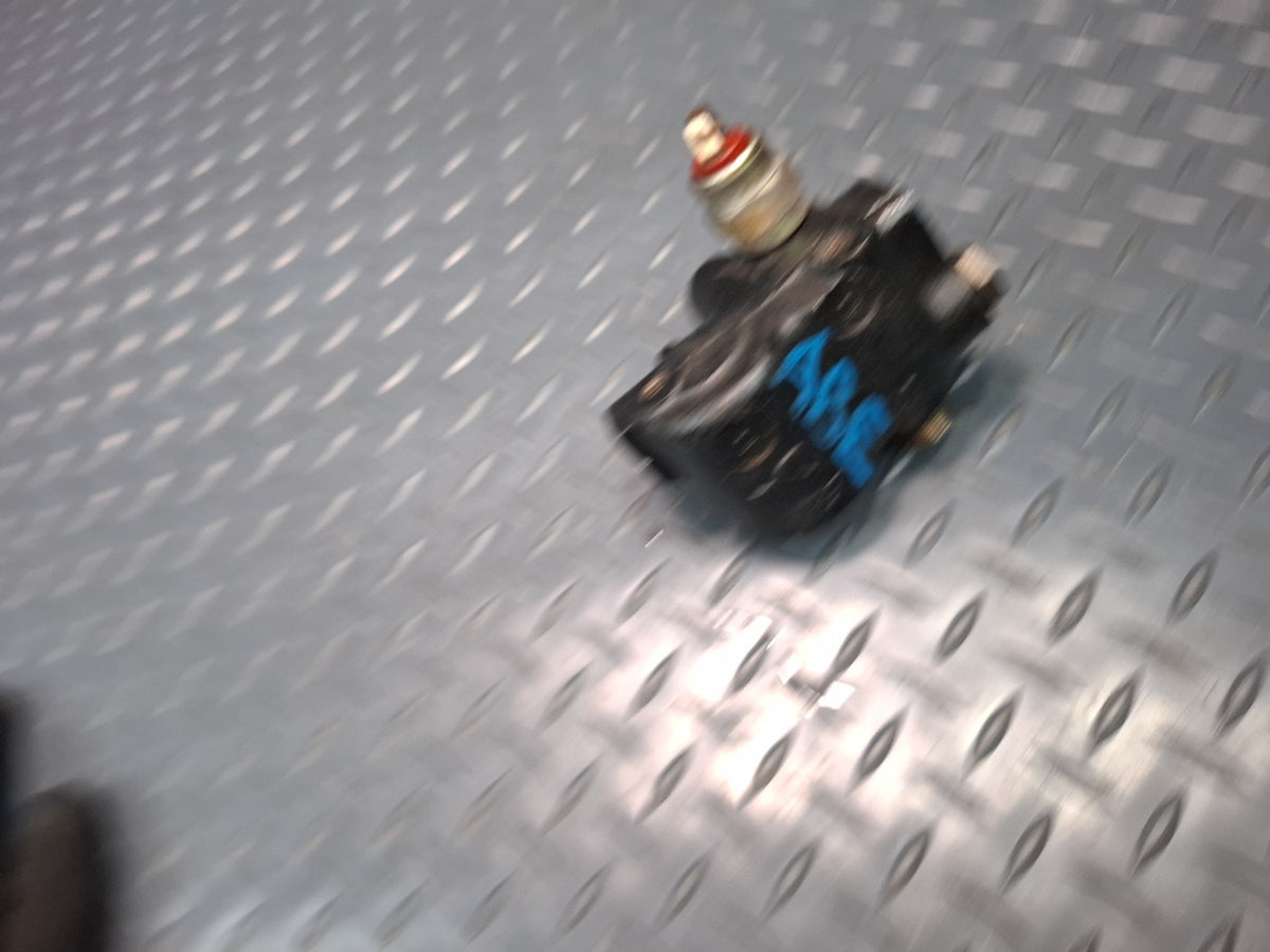 1994-1997 BMW E31 840Ci Brake Pressure Control Valve Switch