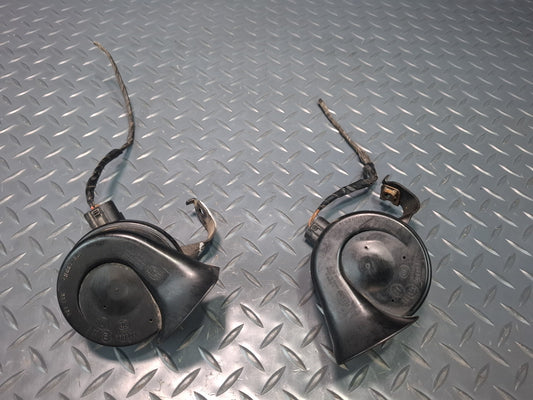 1994-1997 BMW E31 840Ci High & Low Tone Note Pitch Horn Signal Set of 2